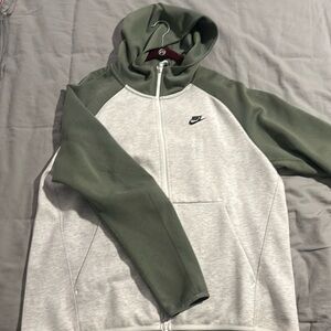 Nike zipper hoodie size XL